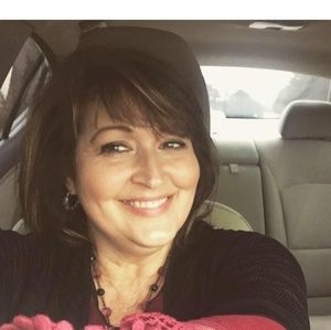 Meet your Posher, Renea